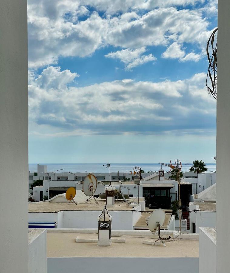 Cozy And Sunny Apartment Over The Rooftops Puerto del Carmen  Dış mekan fotoğraf